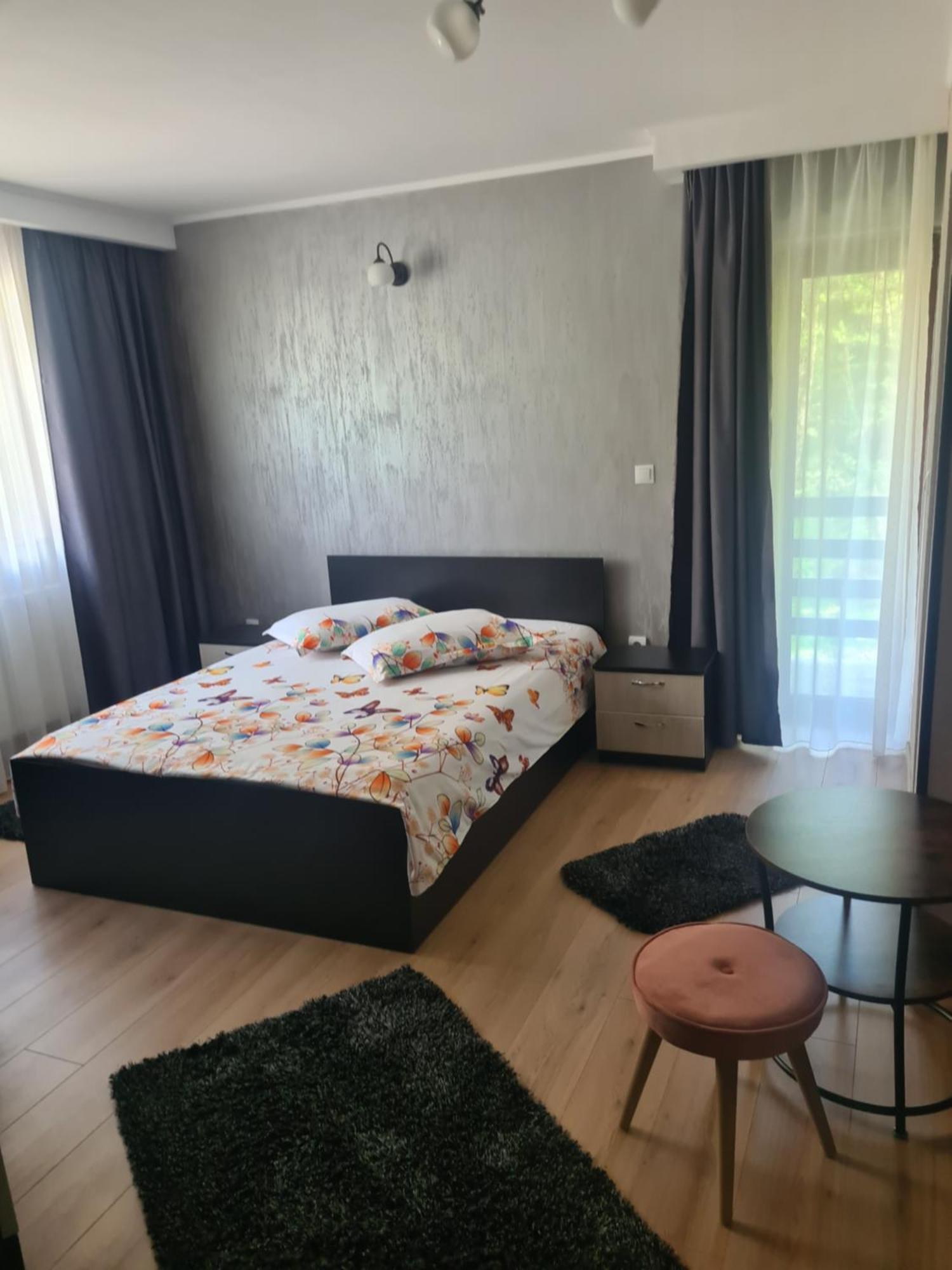 Vila Nico Baia de Fier Bagian luar foto
